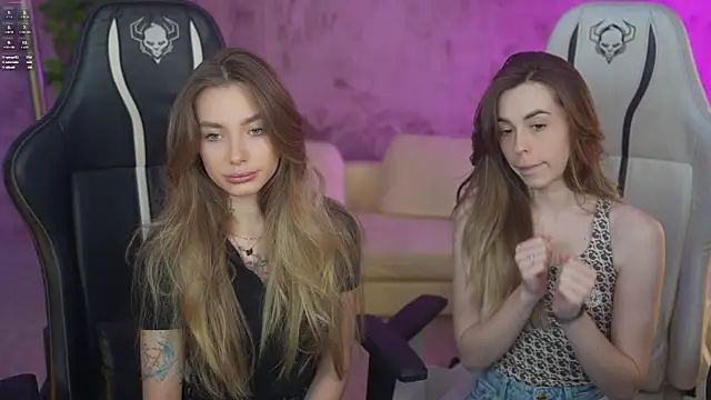 Snapshot of Kisasolo chatting on 02.27.25 Kisasolo online show from 02.27.25