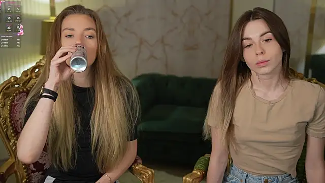 Snapshot of Kisasolo chatting on 03.17.25 Kisasolo online show from 03.17.25