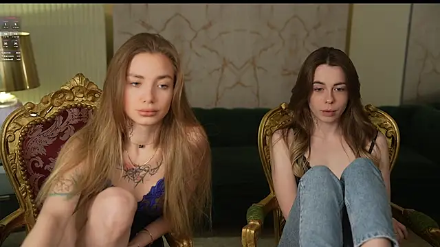 Snapshot of Kisasolo chatting on 03.22.25 Kisasolo online show from 03.22.25