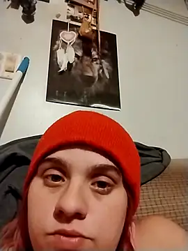 Lucifinakitten online show from 10.21.25