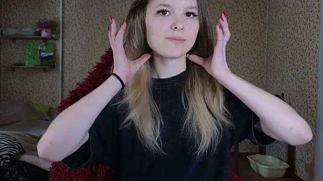 Snapshot of Nate__ chatting on 02.11.25 Nate   online show from 02.11.25