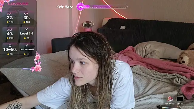 Snapshot of Nate__ chatting on 10.08.25 Nate   online show from 10.08.25