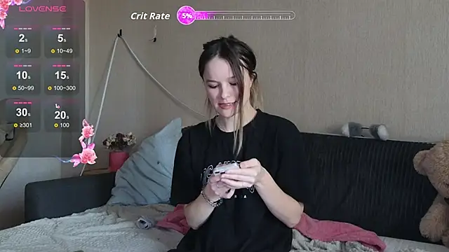 Snapshot of Nate__ chatting on 10.09.25 Nate   online show from 10.09.25