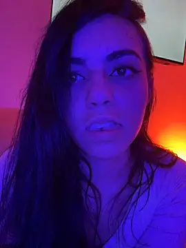 i am nina  online show from 12.17.25