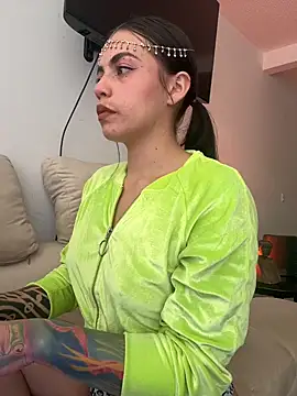 i am nina  online show from 12.17.25