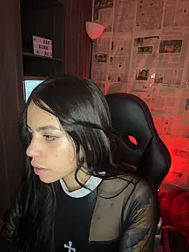 i am nina  online show from 04.03.26