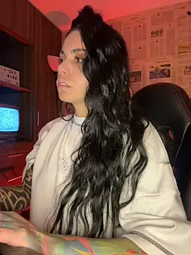 Snapshot of i_am_nina_ chatting on 07.16.26 i am nina online show from 07.16.26