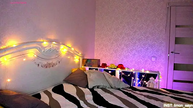 LillyMoure  online show from 02.20.26