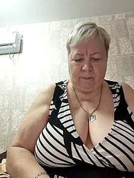 EffectFiona online show from 11.02.25