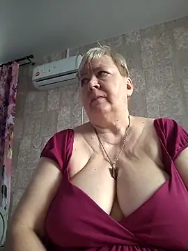 EffectFiona online show from 02.03.26