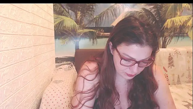 Queen  Natasha online show from 10.29.25