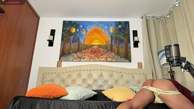 Snapshot of Adams_ricci chatting on 11.22.25 Adams ricci online show from 11.22.25