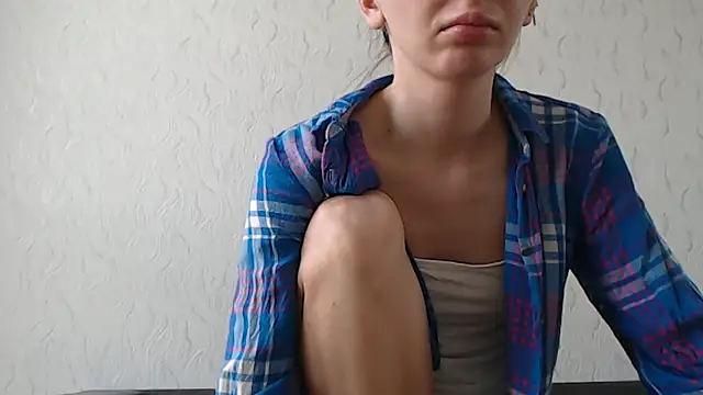 HoneyWiles online show from 03.25.26