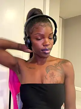 wishwashhy22 online show from 09.28.25