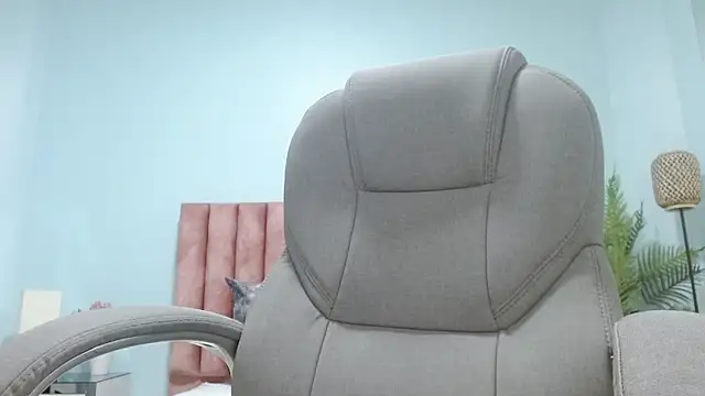 sophia hadid online show from 11.15.25