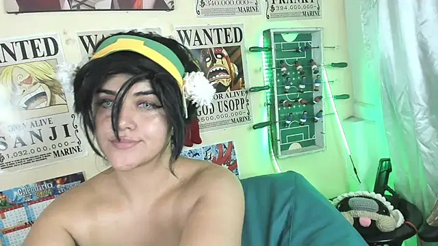 Snapshot of cristina_blu21 chatting on 01.02.25 cristina blu21 online show from 01.02.25