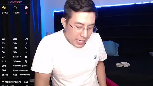 andrewmhilton  online show from 03.10.25