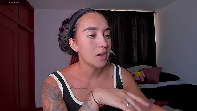 Snapshot of _Tammyy chatting on 12.12.24  Tammyy online show from 12.12.24