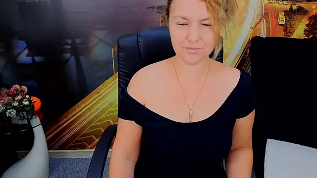 EmmaxPark online show from 12.03.25