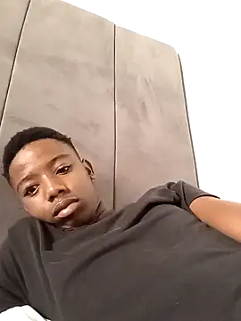 Snapshot of BLACK_BOTTOM03 chatting on 12.01.25 BLACK BOTTOM03 online show from 12.01.25