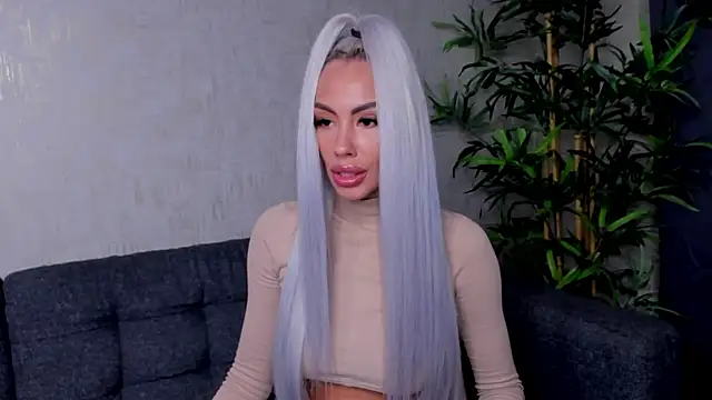 Snapshot of Bailey_Rush chatting on 01.22.25 Bailey Rush online show from 01.22.25