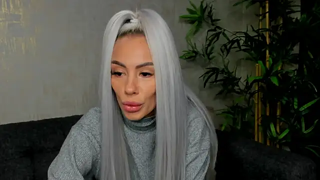 Snapshot of Bailey_Rush chatting on 02.11.25 Bailey Rush online show from 02.11.25