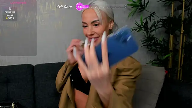Snapshot of Bailey_Rush chatting on 03.22.25 Bailey Rush online show from 03.22.25