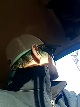 Snapshot of Midwestalpha chatting on 12.03.24 Midwestalpha online show from 12.03.24