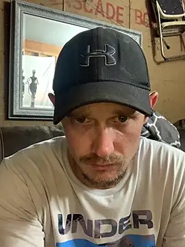Snapshot of Midwestalpha chatting on 06.17.26 Midwestalpha online show from 06.17.26