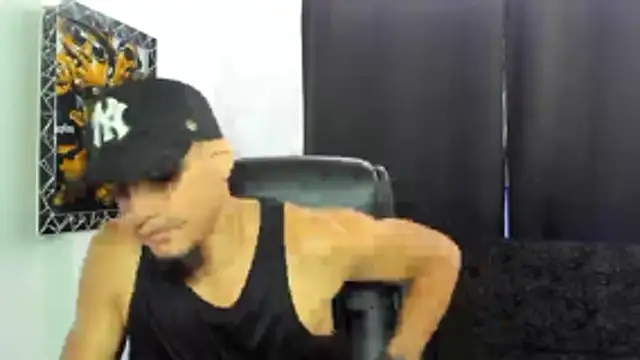 Snapshot of jhonnysnow17 chatting on 04.23.26 jhonnysnow17 online show from 04.23.26