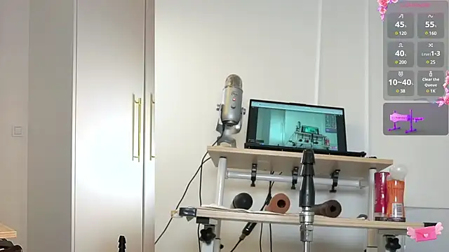 Snapshot of Miss69Ri99 chatting on 03.11.25 Miss69Ri99 online show from 03.11.25