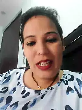 Poojabhabi101 online show from 12.17.24