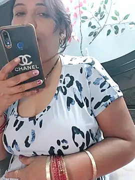 Poojabhabi101 online show from 11.06.25