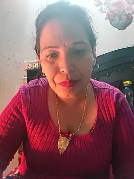 Snapshot of Poojabhabi101 chatting on 01.18.26 Poojabhabi101 online show from 01.18.26