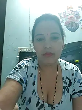 Snapshot of Poojabhabi101 chatting on 02.12.26 Poojabhabi101 online show from 02.12.26