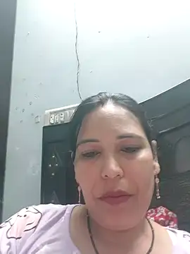 Snapshot of Poojabhabi101 chatting on 04.25.26 Poojabhabi101 online show from 04.25.26
