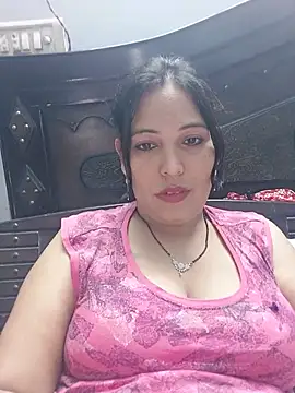 Snapshot of Poojabhabi101 chatting on 05.09.26 Poojabhabi101 online show from 05.09.26