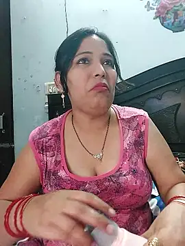Snapshot of Poojabhabi101 chatting on 05.11.26 Poojabhabi101 online show from 05.11.26