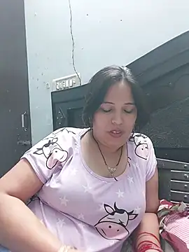 Snapshot of Poojabhabi101 chatting on 05.15.26 Poojabhabi101 online show from 05.15.26
