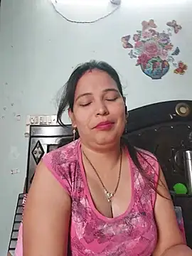 Snapshot of Poojabhabi101 chatting on 05.25.26 Poojabhabi101 online show from 05.25.26