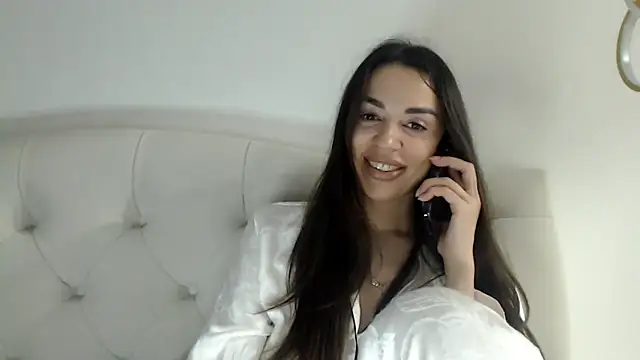 Snapshot of Mika_Gold chatting on 02.18.26 Mika Gold online show from 02.18.26