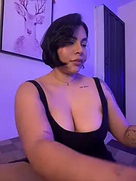 GigiiStone online show from 09.22.25