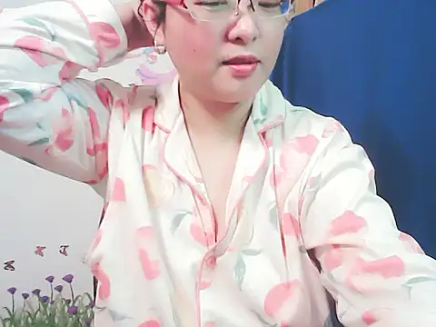 xiaorou-z online show from 12.01.25