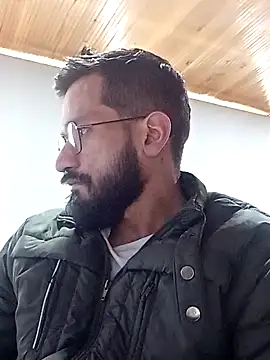 Snapshot of Andres_ramsey chatting on 03.10.25 Andres ramsey online show from 03.10.25