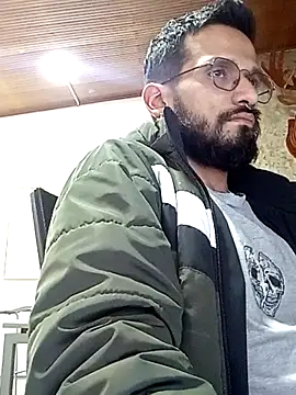 Snapshot of Andres_ramsey chatting on 03.19.25 Andres ramsey online show from 03.19.25