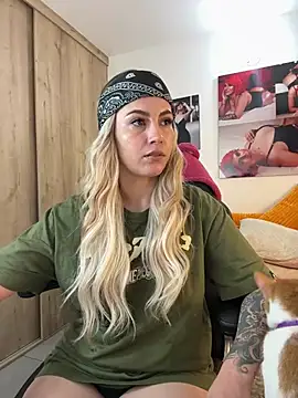 zafiro mo0n online show from 01.30.25