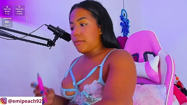 samanthaabloom online show from 10.24.25