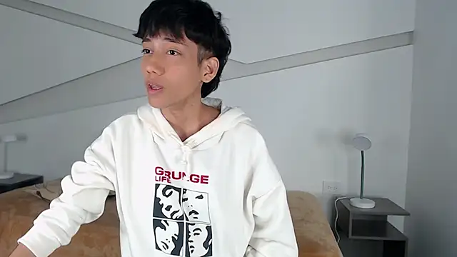 hot little bunny online show from 01.27.25