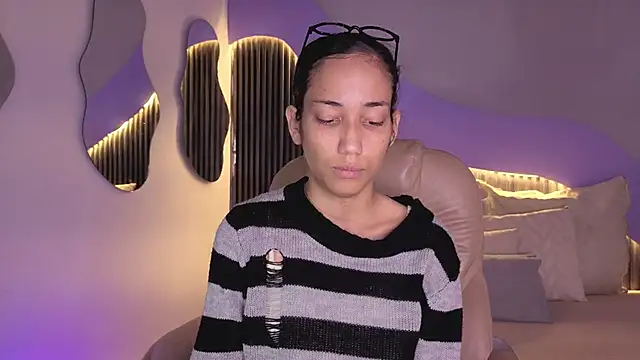 hot little bunny online show from 02.09.26