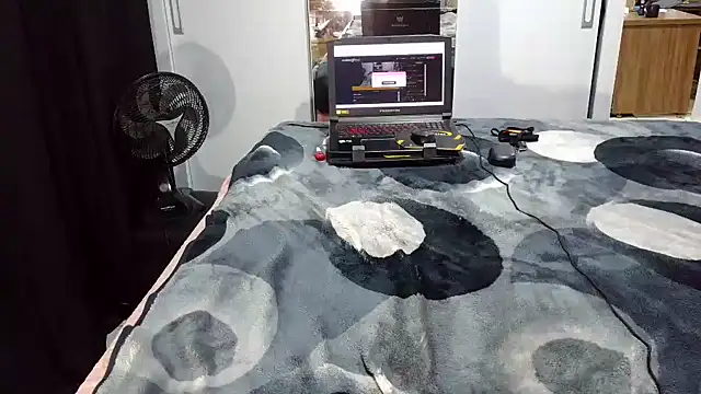 Snapshot of Kellynha_Sweet chatting on 02.18.26 Kellynha Sweet online show from 02.18.26